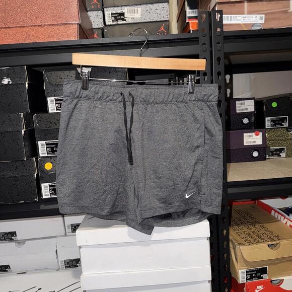 Nike Shorts Dri-FIT Attack, Womens Size M Training Running Short Grey 0191-0201 - Picture 1 of 3